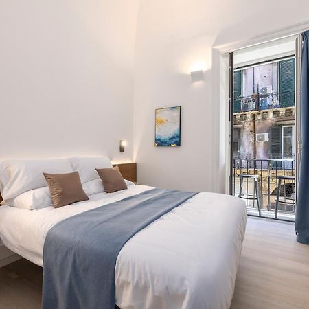 Roccella Apartments Palermo Bagian luar foto