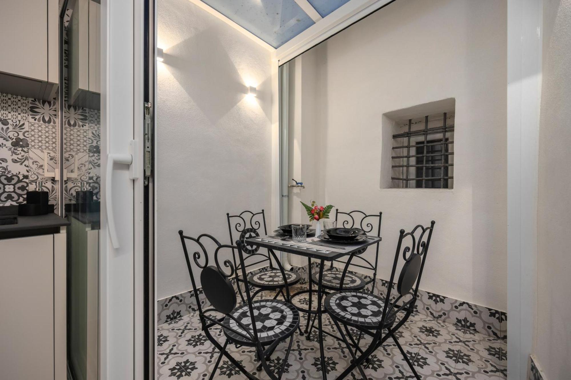 Roccella Apartments Palermo Bagian luar foto