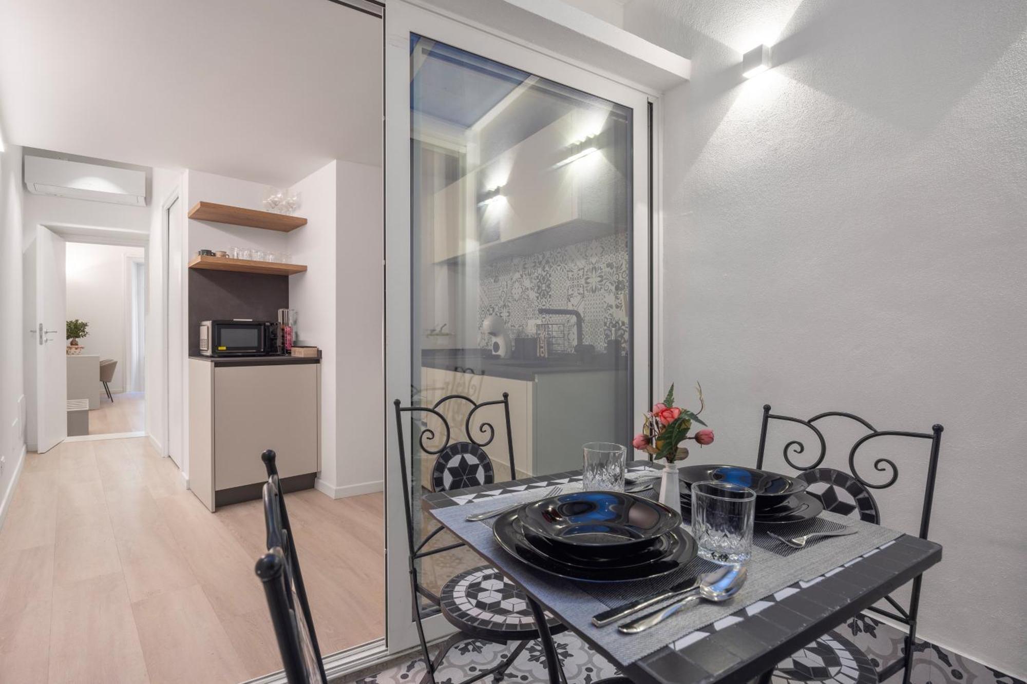 Roccella Apartments Palermo Bagian luar foto